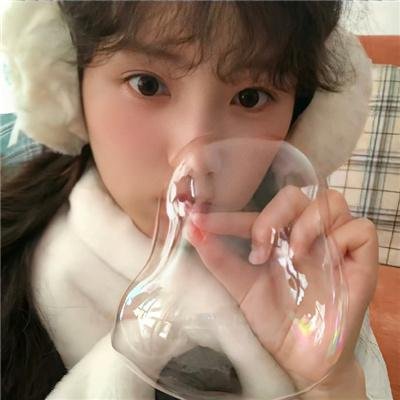 这个男子从事魔法工作